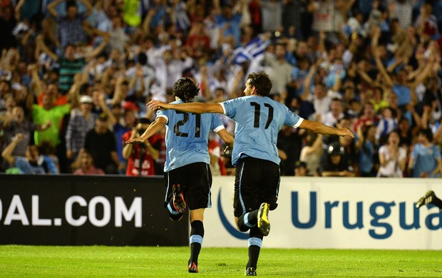 Cavani gol Uruguai x Colômbia (Foto: AFP)