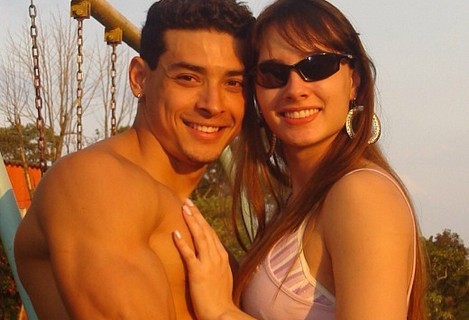 Musa posta foto de 2006 com o namorado e choca seguidores (reprodução/Instagram) Musa posta foto de 2006 com o namorado e choca seguidores (reprodução/Instagram)