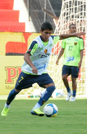 everton felipe sport (Foto: Aldo Carneiro / Pernambuco Press)