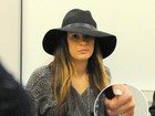 Lea Michele usa anel que seria de noivado com Cory Monteith