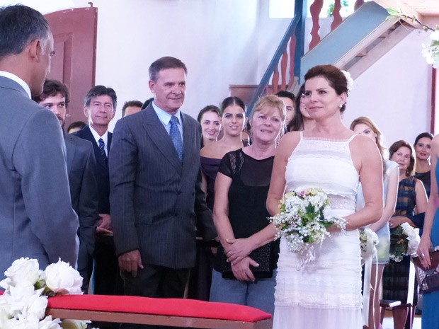 Lígia não esconde a emoção (Foto: Marcelle Bessa/Gshow)