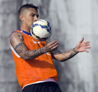 Corinthians sofre com pontaria e busca melhora sob pressão