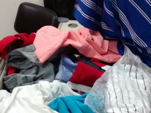 Polícia recupera cerca de R$ 5 mil em camisetas roubadas em Alfenas (MG) (Foto: Polícia Civil)