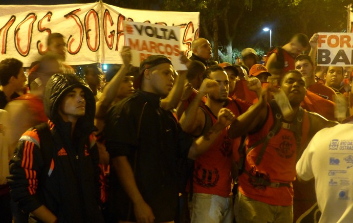 Protesto Flamengo Gávea (Foto: Globoesporte.com) Protesto Flamengo Gávea (Foto: Globoesporte.com)