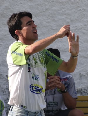 Alisson Dantas, técnico do Ipanema (Foto: Leonardo Freire/GloboEsporte.com)