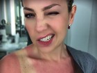 Thalia abusa do sol e mostra efeito camarão em rede social
