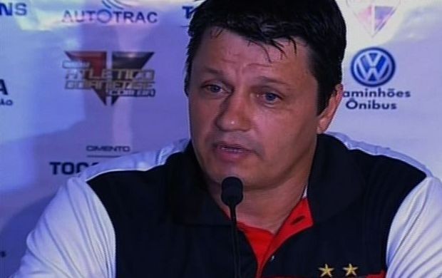 Adilson Batista, técnico do Atlético-GO (Foto: Reprodução / SporTV)