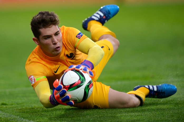 Luca Zidane pega três pênaltis e decide para a França Sub-17
