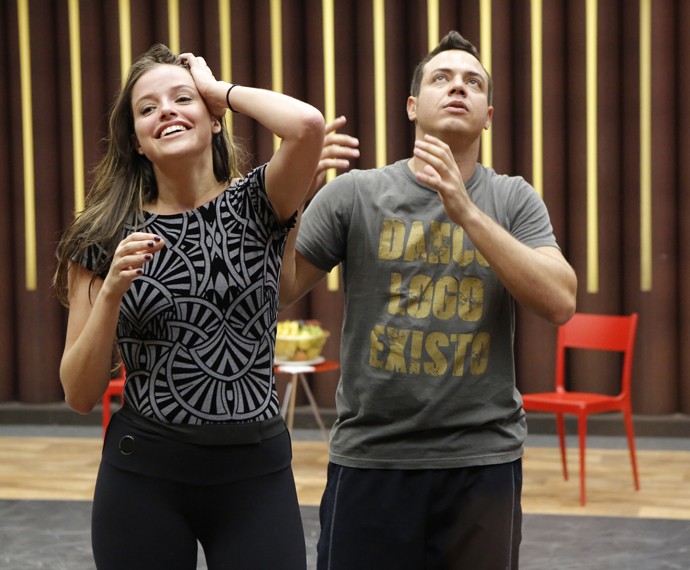 Agatha Moreira e Leandro Azevedo ensaiam no Dança dos Famosos (Foto: Fábio Rocha / Gshow)