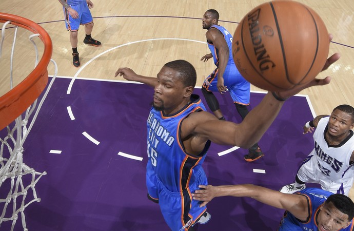 Kevin Durant Thunder x Kings NBA (Foto: Getty)
