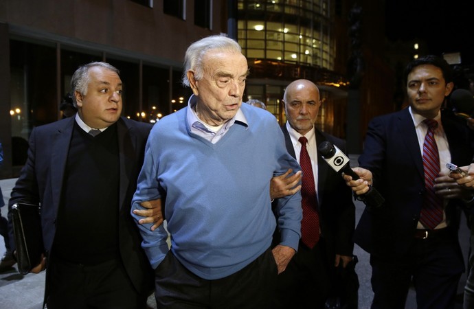 José Maria Marin deixa corte no Brooklyn (Foto: AP)