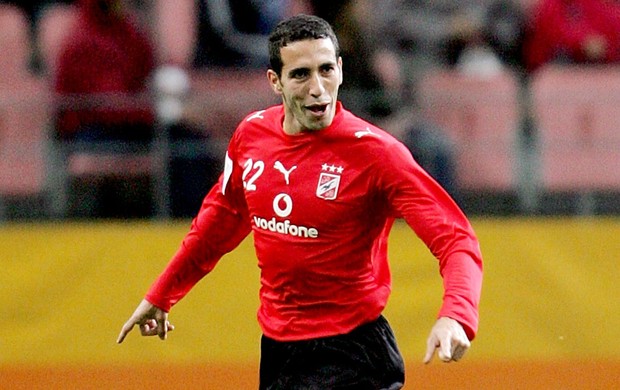 Mohamed Aboutrika na partida do Ahly (Foto: Getty Images)