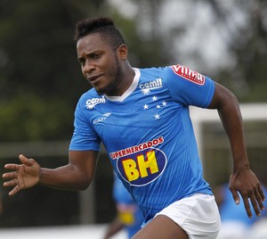 Corinthians vê negócio com Willians esfriar e descarta troca por volante