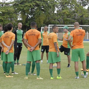 Enderson Moreira comanda treino do América-MG em Maceió (Foto: Divulgação / AFC)
