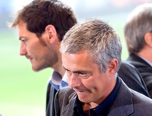 José Mourinho e Casillas em evento do Real Madrid (Foto: AP)