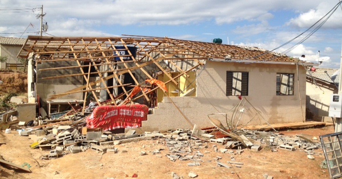 G1 Tempestade faz estragos e provoca