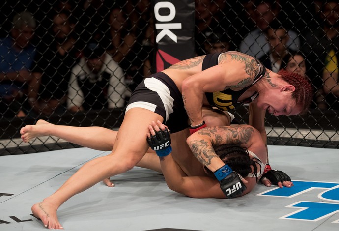 Cris Cyborg Lina Lansberg UFC Brasília (Foto: Getty Images)