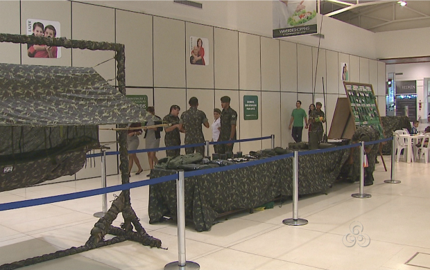 Exposição reúne equipamentos usados pelo exército e atividades com o público (Foto: Bom Dia Amazônia)