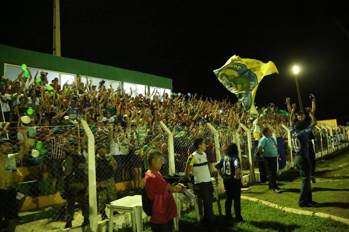 Torcida Altos (Foto: Luís Júnior) Torcida Altos (Foto: Luís Júnior)