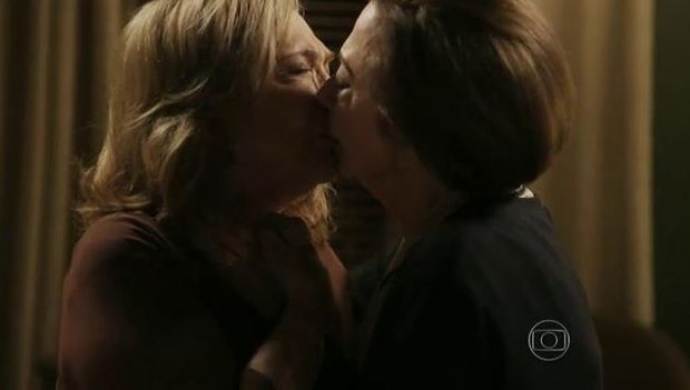 EGO - 'Foi casto e delicado', diz Fernanda Montenegro sobre beijo gay na TV - notícias de Famosos