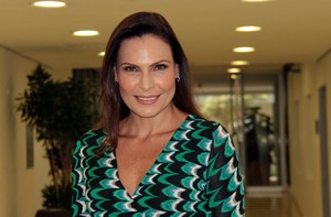 Envie um vídeo com a pergunta para a sexóloga Laura Muller (TV Globo/Altas Horas)