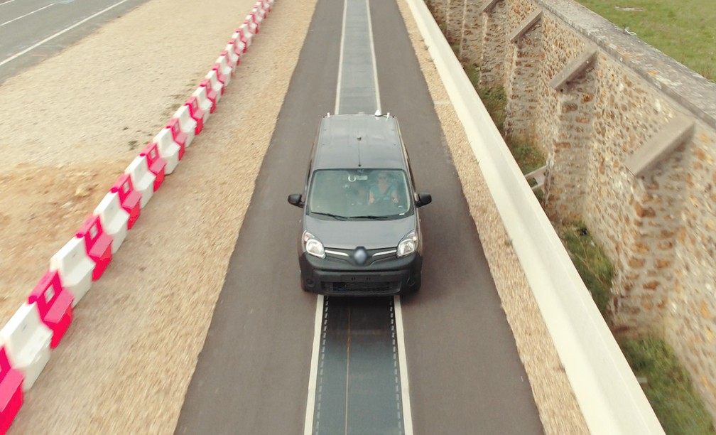 Qualcomm testa recarga sem fio de carros elétricos na França (Foto: Divulgação)