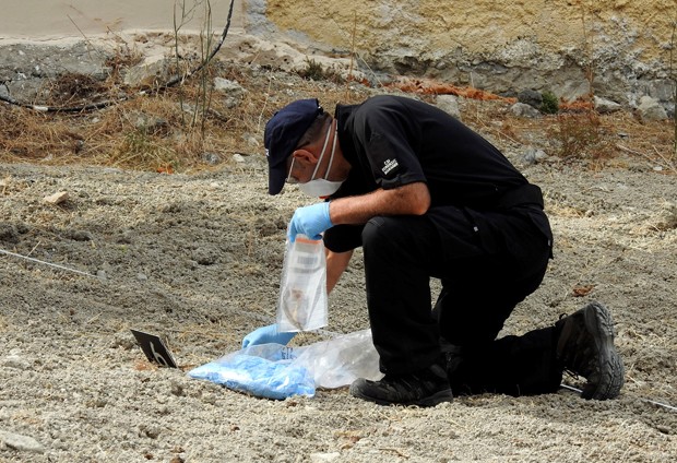 Polícia diz ter novas pistas sobre o desaparecimento da criança há 25 anos (Foto: Vassilis Triandafyllou/Reuters)
