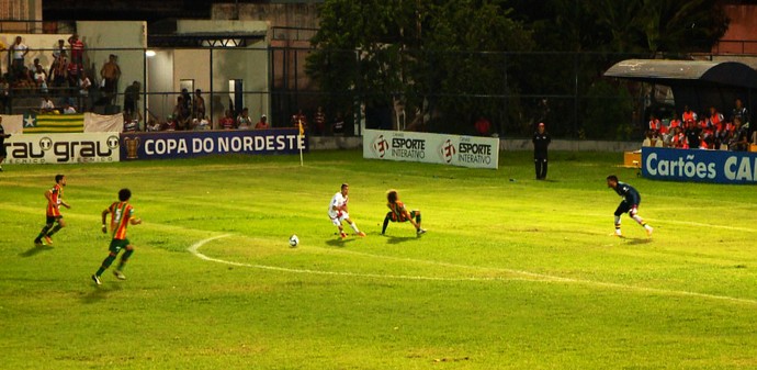 Tety, River-PI (Foto: TV Clube) Tety, River-PI (Foto: TV Clube)