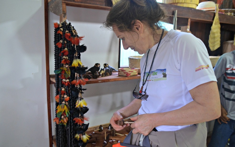 Comunidade pode trocar produtos reciclados por alimentos e objetos (Foto: Anny Barbosa/G1)