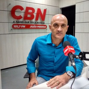 Itamar Schulle, técnico do Botafogo-PB, na Rádio CBN (Foto: Divulgação/CBN João Pessoa)