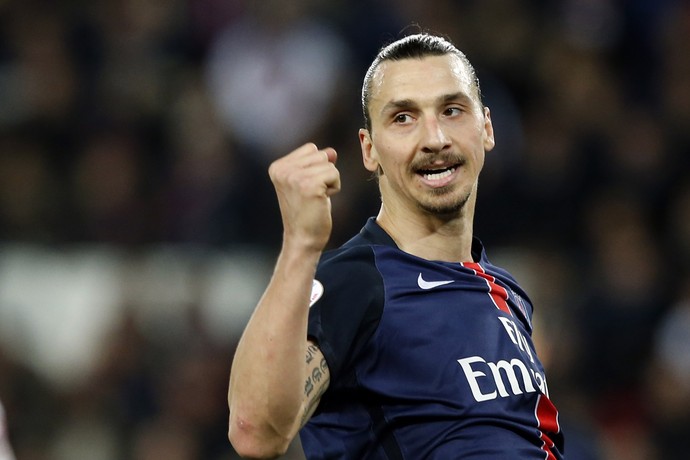 Ibrahimovic comemora gol Paris Saint-Germain PSG (Foto: AP Photo/Francois Mori)