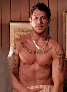 Darkson tem tattoos falsas: confira o trabalho da TV (Avenida Brasil/ TV Globo)