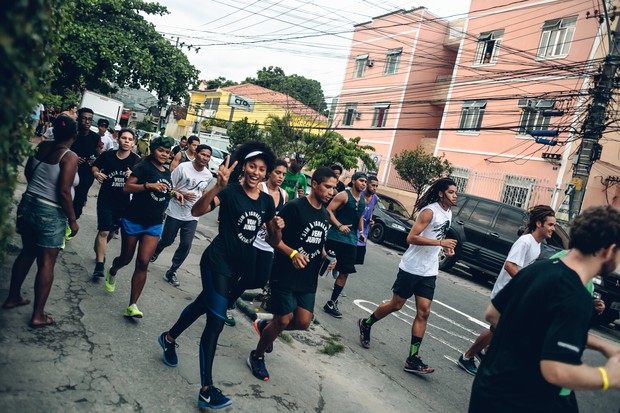 Sheron Menezes participa de corrida de rua em Madureira, no suburbio do Rio (Foto: Divulgação)