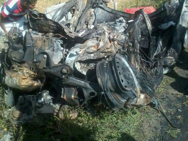 Quatro jovens morreram em acidente no Norte do Espírito Santo (Foto: VC no ESTV)