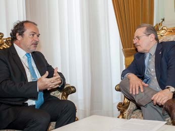 Tarso recebeu representante da ONU no Palácio Piratini (Foto: Caco Argemi/Palácio Piratini )