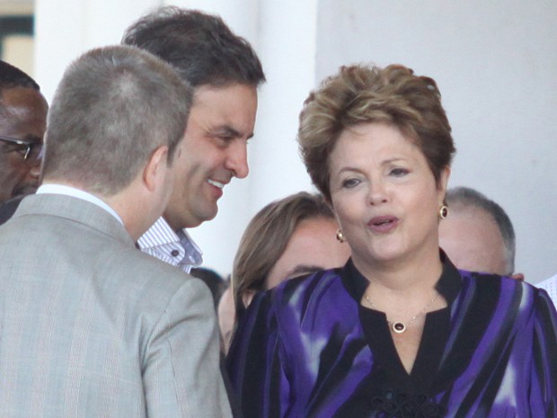 Dilma e Aécio Neves participam de evento em Uberaba (Foto: Enerson Cleiton)