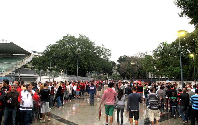 fila da torcida no Maracanã (Foto: Fred Huber) fila da torcida no Maracanã (Foto: Fred Huber)