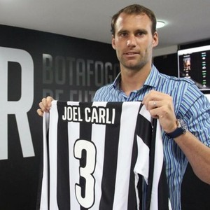 Joel Carli, 29 anos, é o novo reforço alvinegro (Foto: Gabriel Baron/Botafogo )