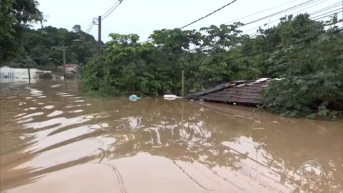 Minas Gerais tem 138 cidades em situação de emergência devido à chuva