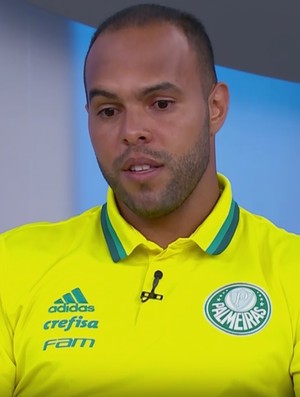 Alecsandro lembra treinos no quarto e comemora volta após falso doping