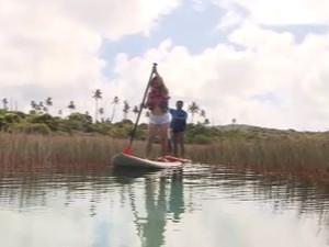 Visitantes aproveitam a extensão da lagoa verde para prática esportiva (Foto: Imagens/TV Bahia) Visitantes aproveitam a extensão da lagoa verde para prática esportiva (Foto: Imagens/TV Bahia)
