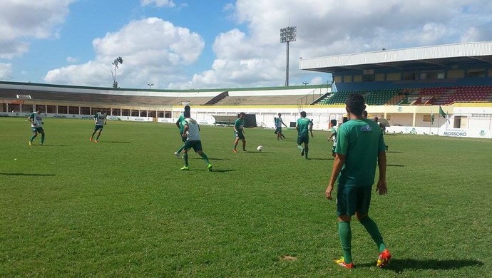 RN - Baraúnas treino Estádio Nogueirão (Foto: Yhan Victor/Divulgação)