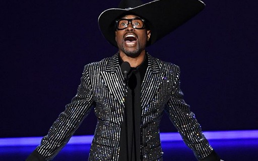 Ator De Pose Quebra Tabu E Se Torna O Primeiro Negro Assumidamente Gay A Vencer O Emmy Monet