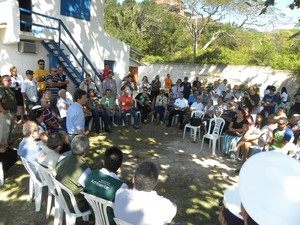 Reunião em São Pedro da Aldeia, RJ, definiu detalhes do defeso da Lagoa de Araruama (Foto: Divulgação/Prefeitura)