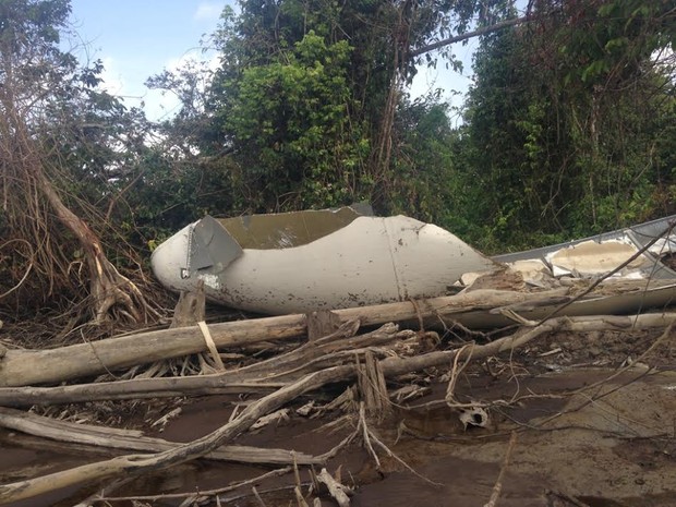 Destroços de avião encontrado na costa do Amapá