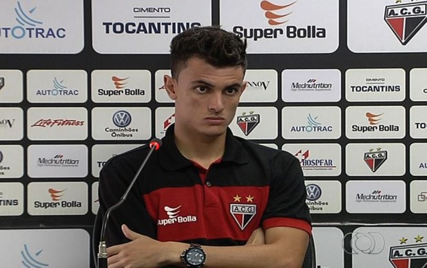 Paulo Henrique, lateral-direito do Atlético-GO (Foto: Reprodução/TV Anhanguera)