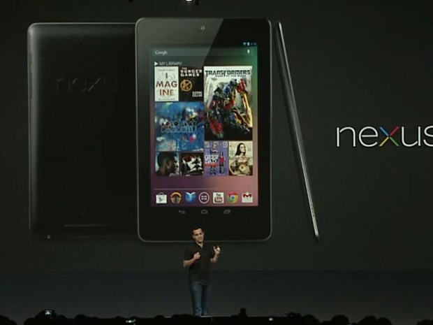 Barra anuncia o tablet Nexus 7, de sete polegadas (Foto: Divulgação)