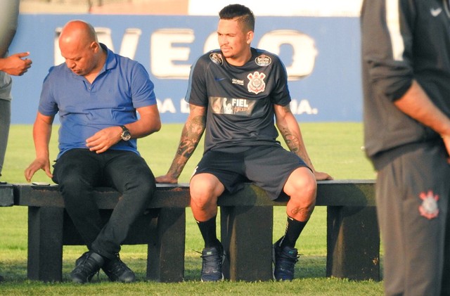 Luciano acerta com o Panathinaikos, e Corinthians mantém 25% dos direitos