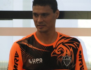 Emerson, zagueiro Atlético-MG (Foto: Fernando Martins Y Miguel)