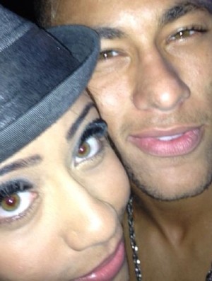 Neymar ao lado da irmã Rafaella (Foto: Reprodução / Instagram)